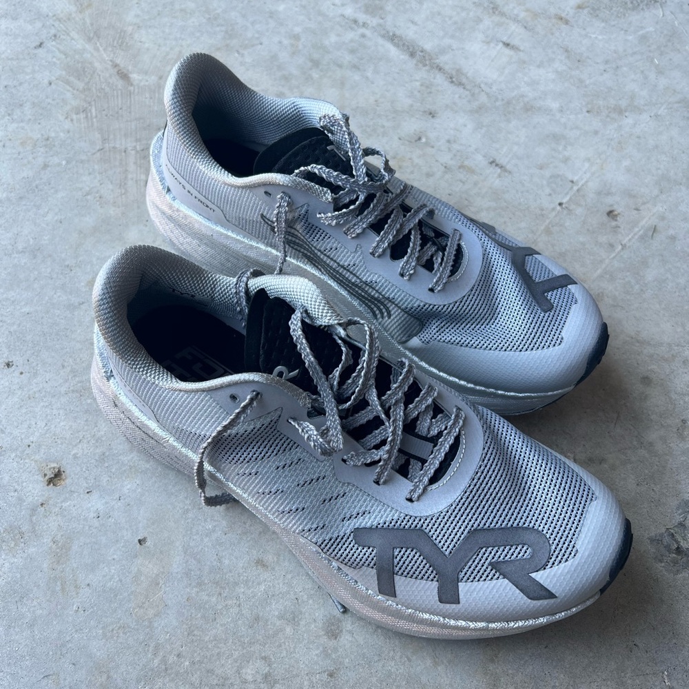 TYR Men's Valkyrie elite carbon runners